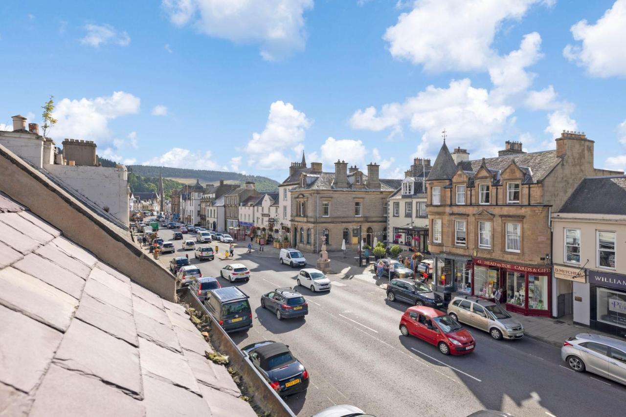 2 Bedroom Apartment On Peebles High Street Exterior foto